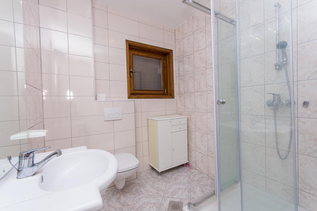 Apartments Bisera Trogir Exterior photo
